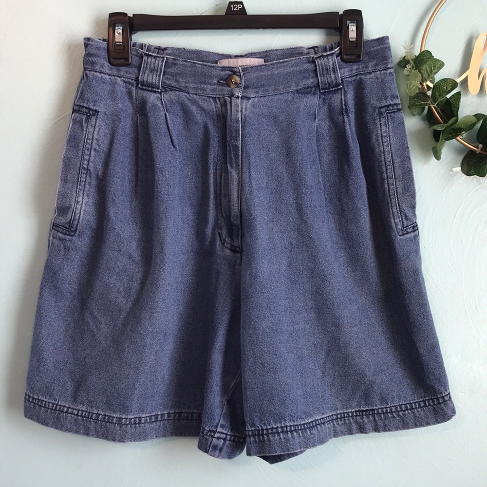 American Connection vintage high waisted Mom Short